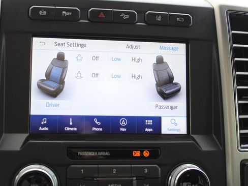 Used 2021 Ford F250 Platinum w/ FX4 Off-Road Package image 17