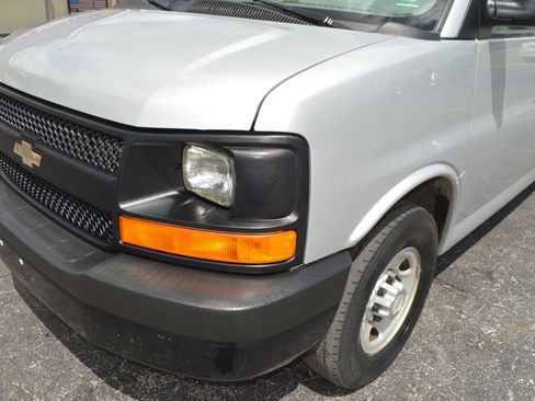 Used 2014 Chevrolet Express 2500 LS RWD image 3