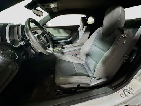 Used 2010 Chevrolet Camaro LS image 19