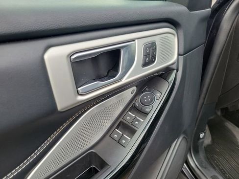 Used 2022 Ford Explorer ST w/ Equipment Group 401A image 8
