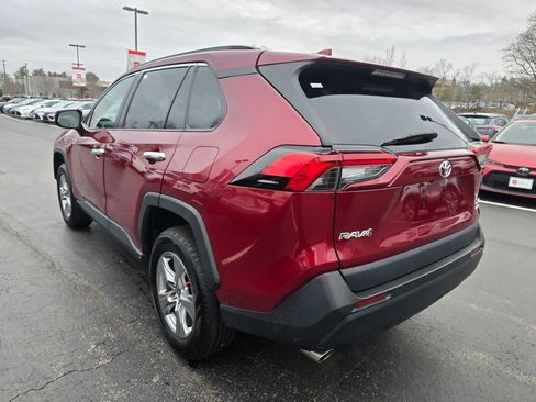 Certified 2022 Toyota RAV4 XLE image 5
