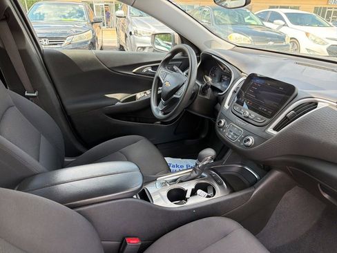 Used 2023 Chevrolet Malibu LT w/ Driver Confidence Package FWD image 14