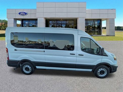 Used 2025 Ford Transit 350 XL image 3