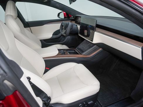 Used 2023 Tesla Model S Standard Range AWD/4WD image 2