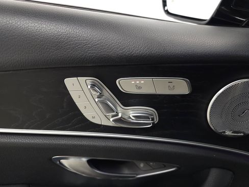 Used 2017 Mercedes-Benz E 300 4MATIC image 14