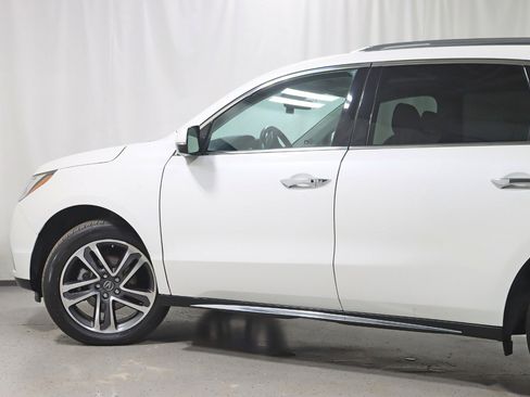 Used 2018 Acura MDX w/ Advance & Entertainment image 11