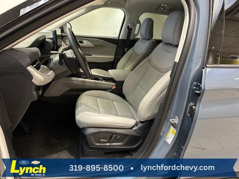 New 2026 Ford Explorer Active w/ Active Comfort Package image 6