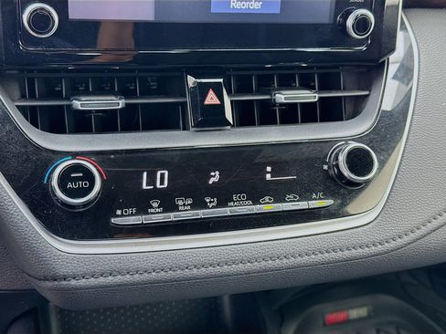 Used 2020 Toyota Corolla SE w/ Carpet Mat Package (TMS) FWD image 12