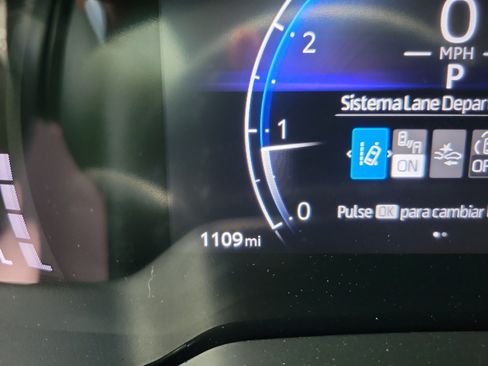 Used 2026 Toyota Corolla LE FWD image 25