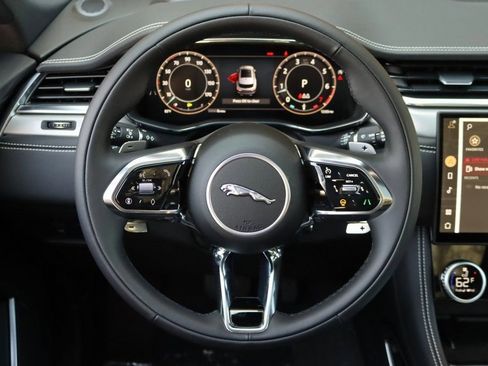 Used 2026 Jaguar F-PACE R-Dynamic S AWD/4WD image 16