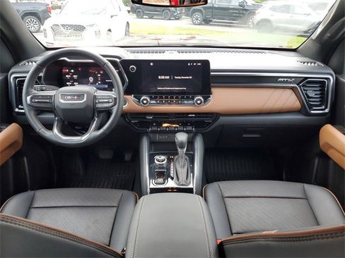 Used 2025 GMC Canyon AT4 w/ Nightfall Edition image 11