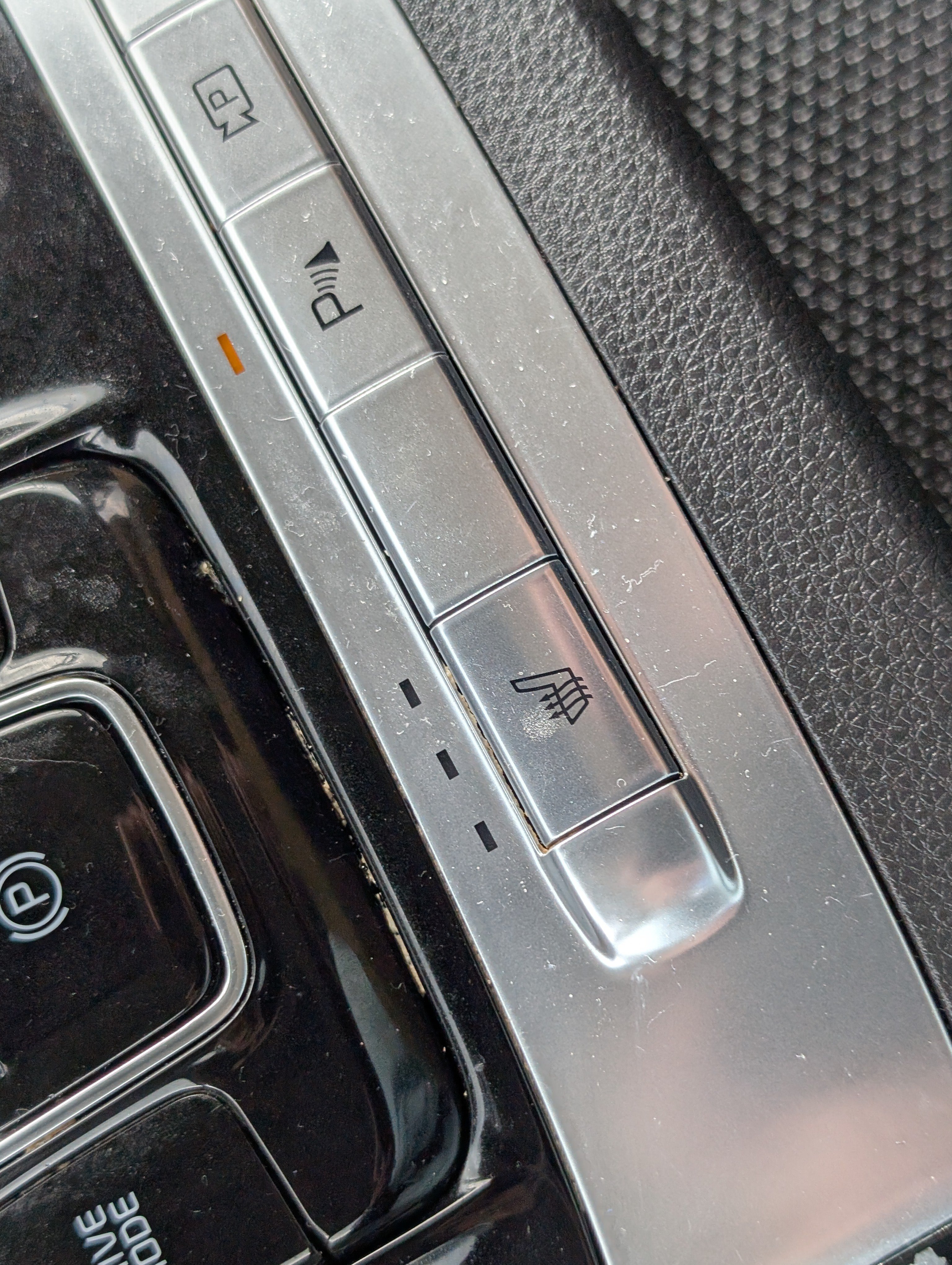 Used 2024 Kia Carnival EX FWD image 27