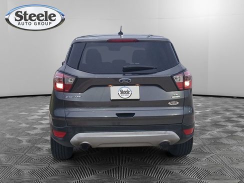 Used 2017 Ford Escape SE image 4