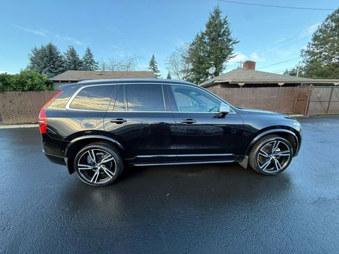Used 2017 Volvo XC90 T6 R-Design w/ Vision Package image 4