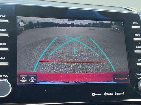 Used 2021 Toyota Avalon XSE FWD image 17