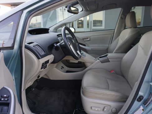 Used 2013 Toyota Prius One image 14
