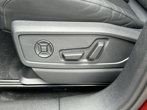 Certified 2025 Audi Q5 Prestige AWD/4WD image 21