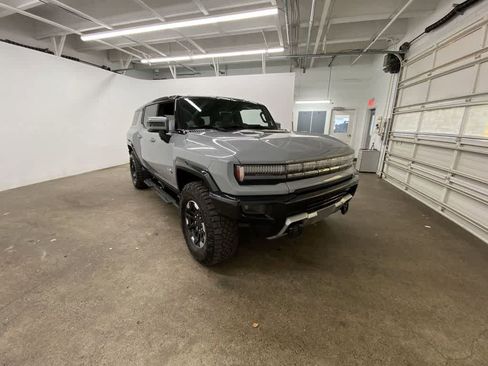 Used 2024 GMC Hummer EV 3X w/ Extreme Off-Road Package image 8