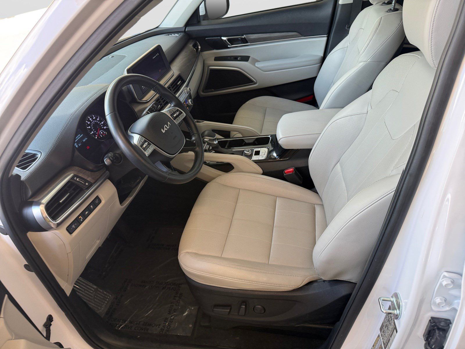 Used 2022 Kia Telluride EX FWD image 11