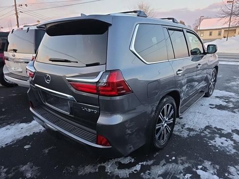 Used 2018 Lexus LX 570 570 image 8