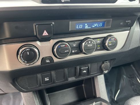 Used 2023 Toyota Tacoma SR AWD/4WD image 20