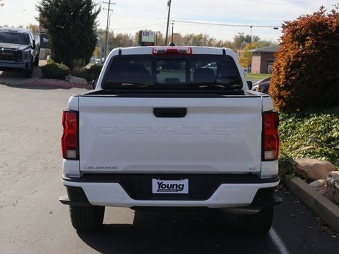 Used 2023 Chevrolet Colorado LT w/ LT Convenience Package II image 5