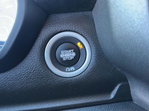 Used 2020 RAM 1500 Tradesman image 33