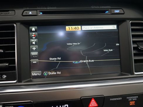 Used 2017 Hyundai Sonata Limited w/ Ultimate Package 04 FWD image 8