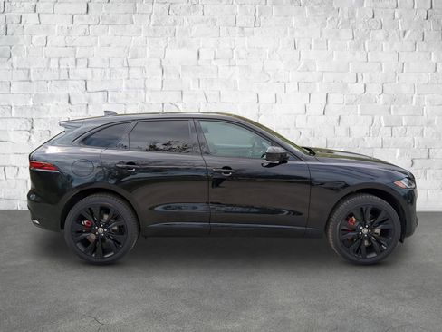 New 2026 Jaguar F-PACE R-Dynamic S image 4