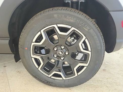 New 2025 Ford Bronco Sport Outer Banks w/ Outer Banks Tech Package+ image 9