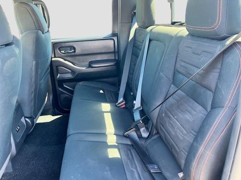 Used 2025 Nissan Frontier PRO-4X AWD/4WD image 22