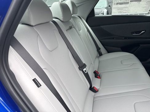 New 2026 Hyundai Elantra Limited FWD image 13