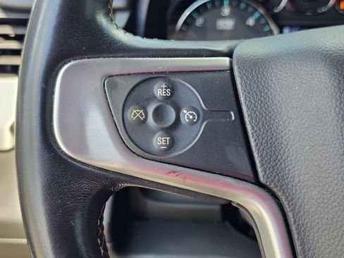 Used 2018 GMC Yukon SLE image 19