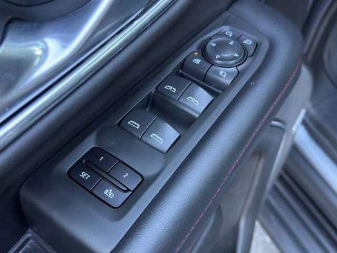 Used 2022 Chevrolet Tahoe RST w/ Luxury Package image 24