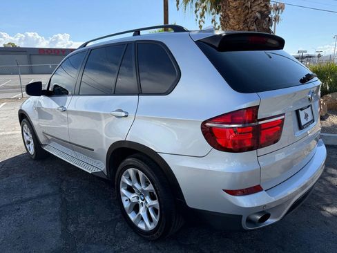 Used 2011 BMW X5 xDrive35i image 3