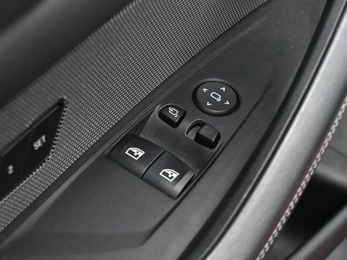 Used 2021 BMW M4 Coupe w/ Executive Package image 12