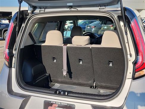 New 2025 Kia Soul LX w/ LX Technology Package image 6