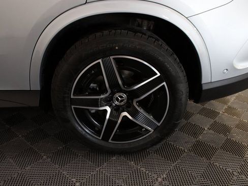 New 2025 Mercedes-Benz GLC 350e 4MATIC image 10