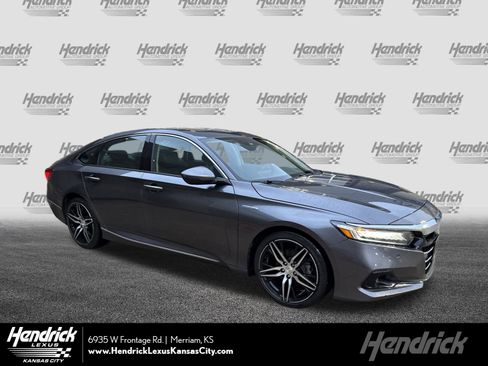 Used 2021 Honda Accord Touring image 1