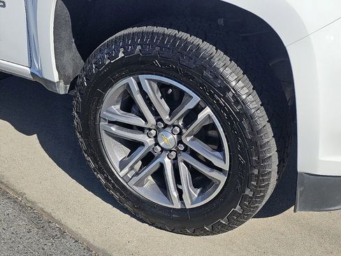 Used 2021 Chevrolet Colorado W/T w/ Custom Special Edition image 9