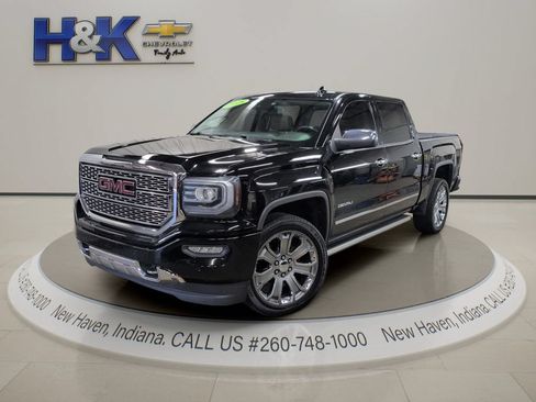 Used 2018 GMC Sierra 1500 Denali w/ Denali Ultimate Package AWD/4WD image 3
