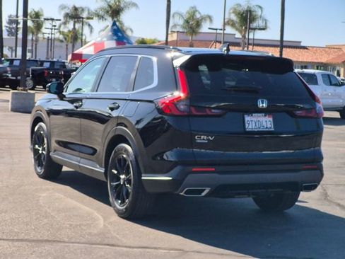 Used 2025 Honda CR-V Sport image 8