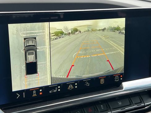 Certified 2025 Chevrolet Silverado 1500 LTZ image 26