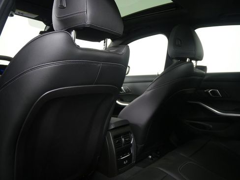 Used 2025 BMW 330i Sedan image 19