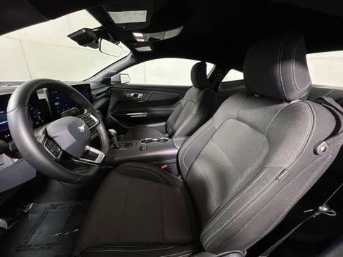 Used 2024 Ford Mustang Coupe image 13