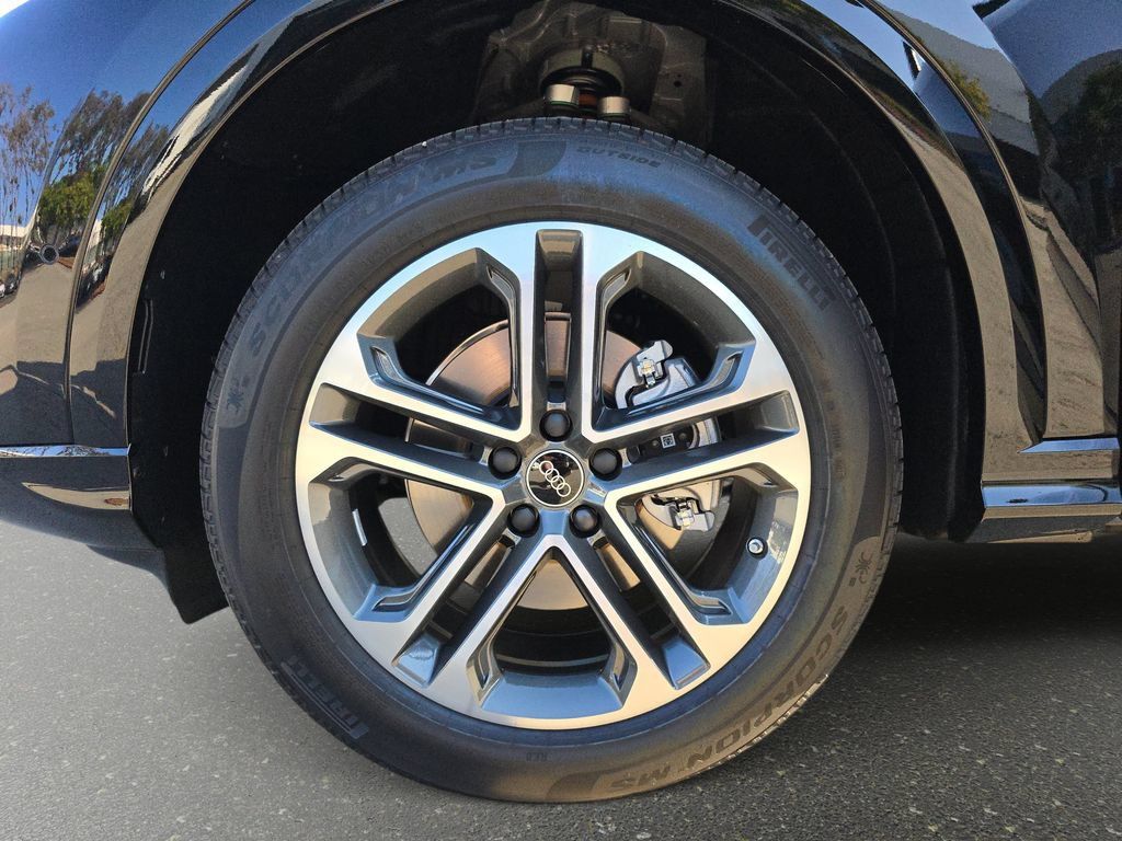 New 2026 Audi Q5 Premium Plus AWD/4WD image 33
