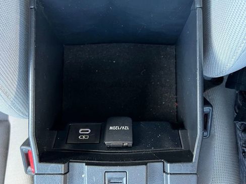 Used 2024 Toyota Corolla LE image 37