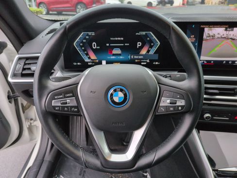 Certified 2024 BMW i4 eDrive35 RWD image 18