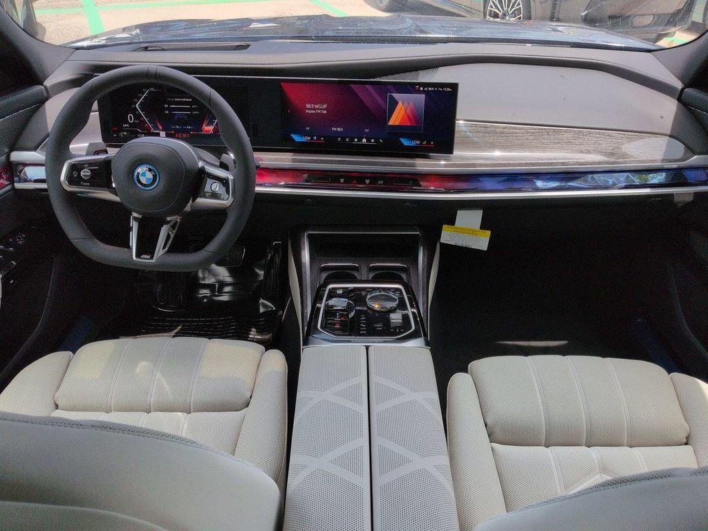 New 2026 BMW 750e xDrive AWD/4WD image 14