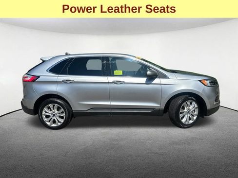 Used 2022 Ford Edge Titanium w/ Equipment Group 301A AWD/4WD image 11
